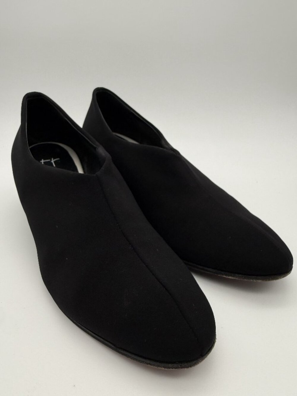 Thierry Rabotin Remo 8233FPC Black Microfiber Pumps EU 37.5 US 7